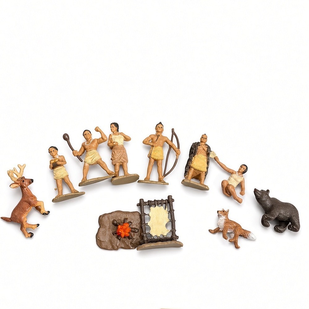 Vintage Native American Frontier Toy Figure 11pc Set Bear Deer Fox Diorama
